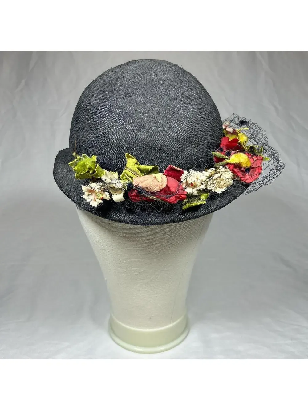 Vintage early 1950s Dayton’s floral cocktail hat.